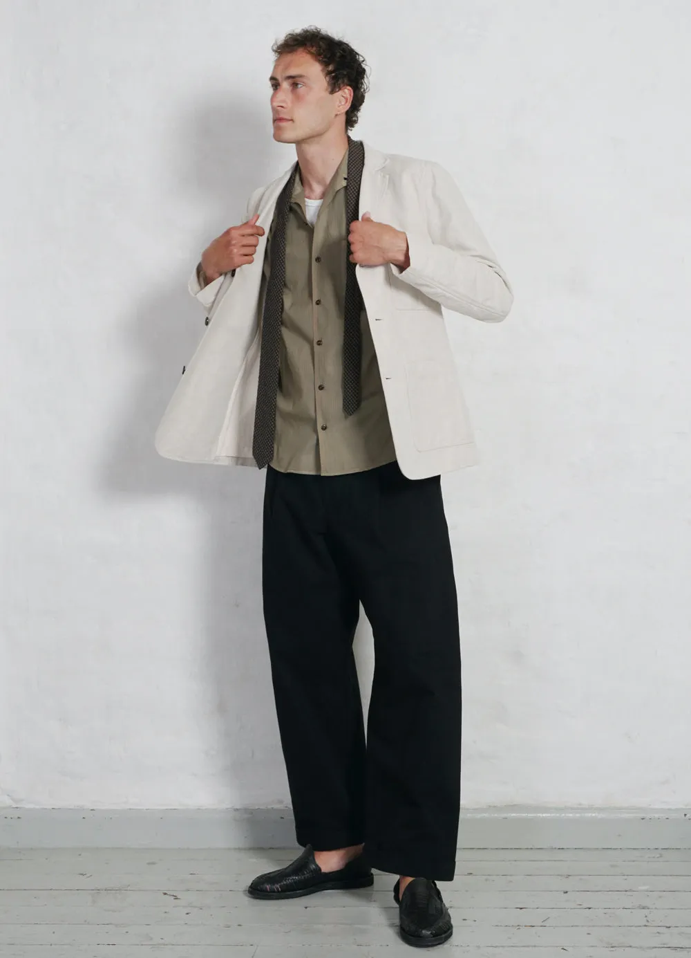 BOBBY 27-56-2 | Wide Pleated Everyday Trousers | Black