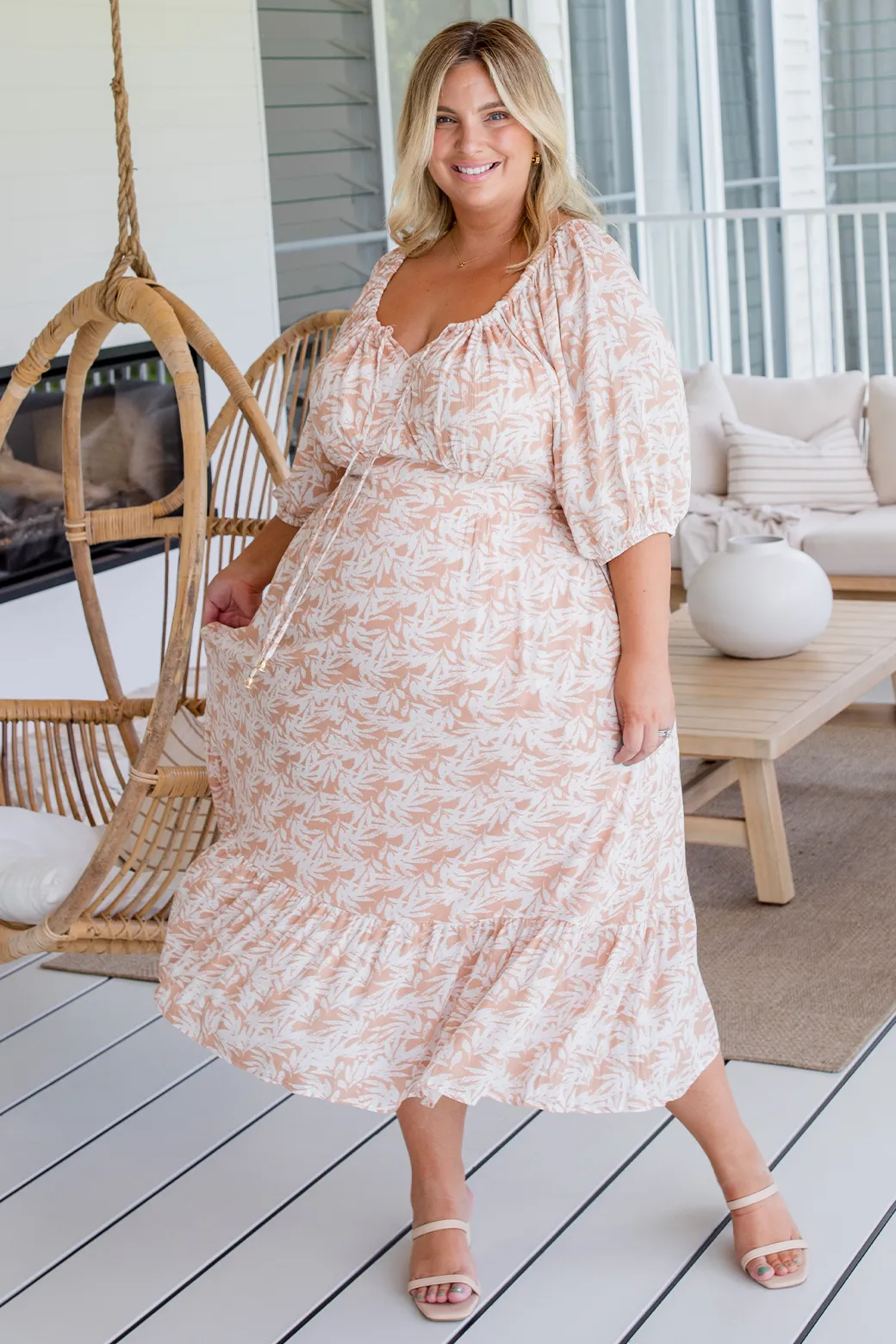 Kylie Midi Dress Castaway Print Latte
