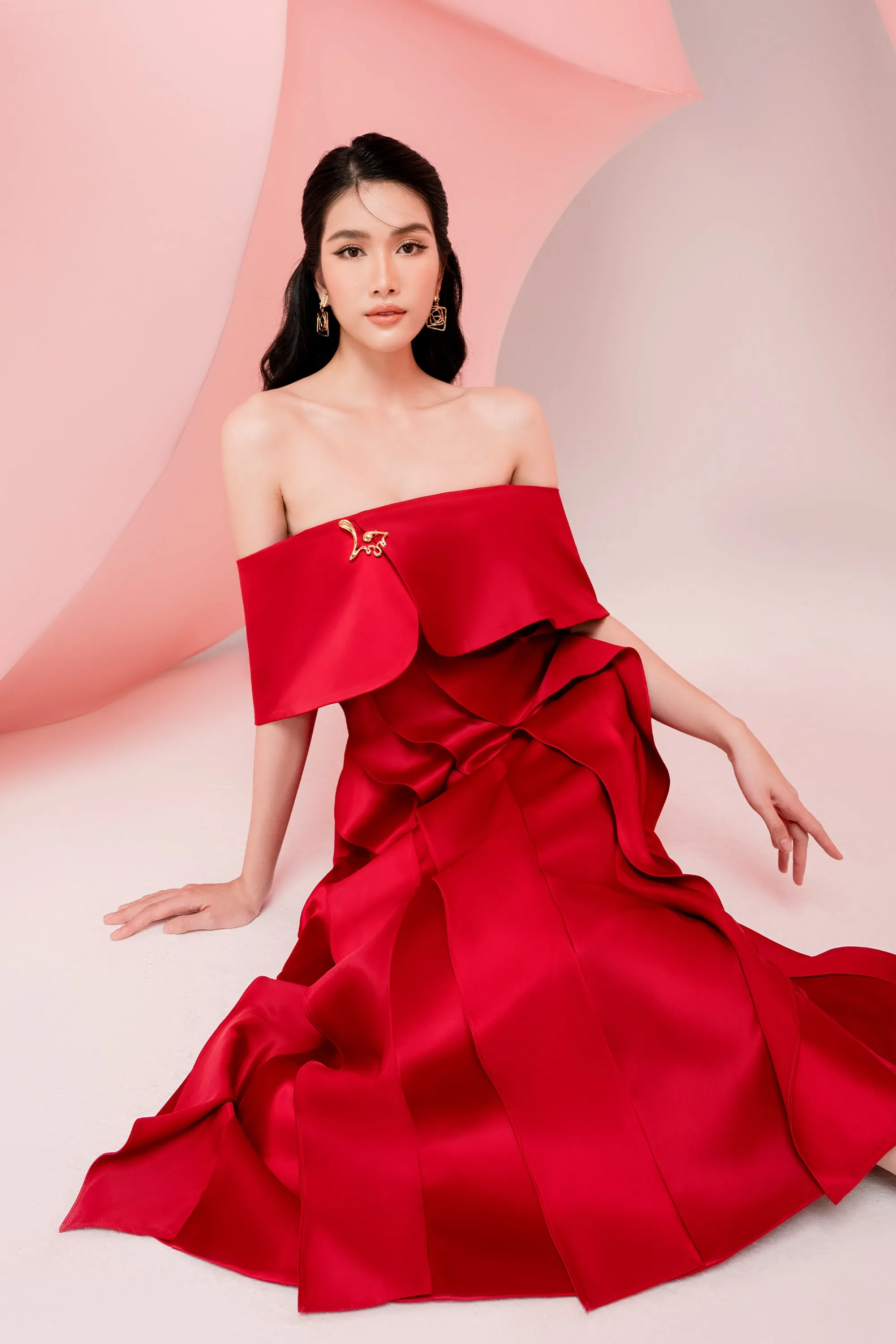 Martina Ruffle Lines Midi Dress