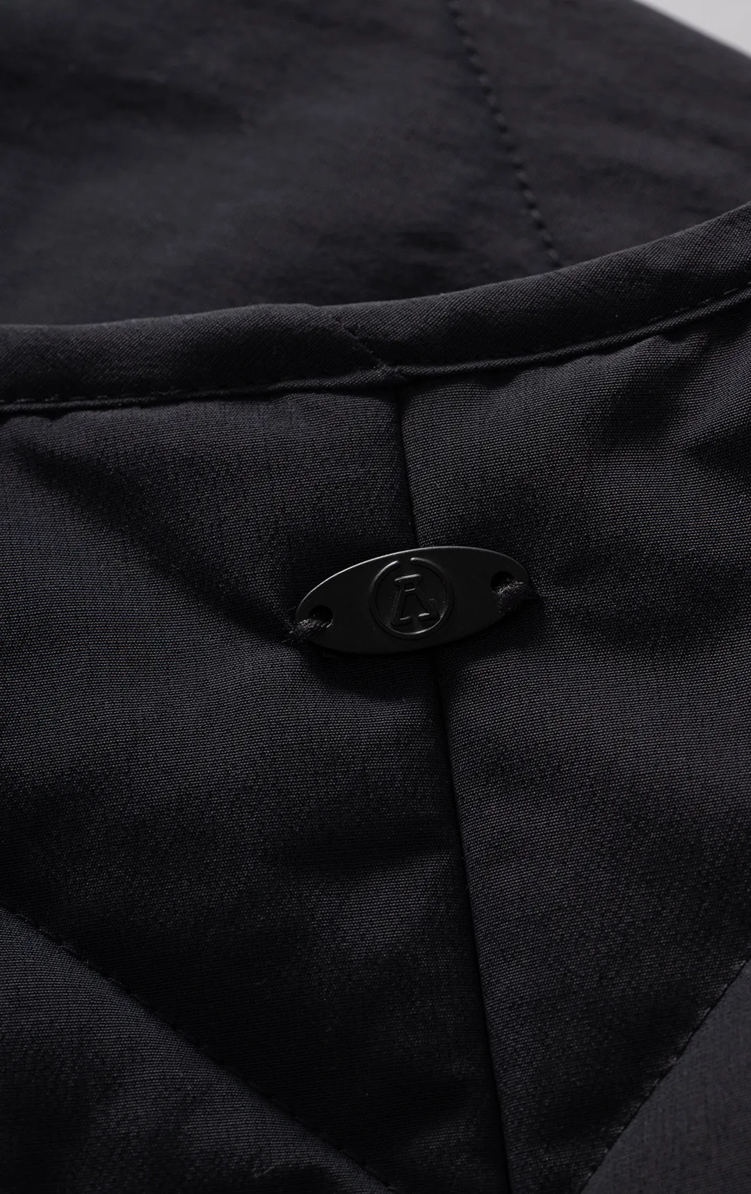 QUILTED PRIMALOFT CROPPED JACKET